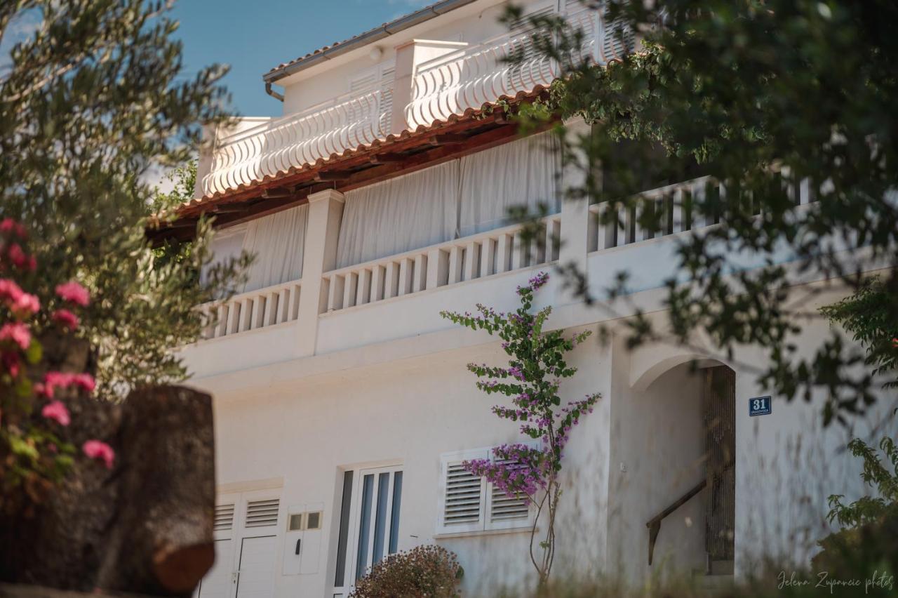 Apartments Lastovo Silic Exterior photo