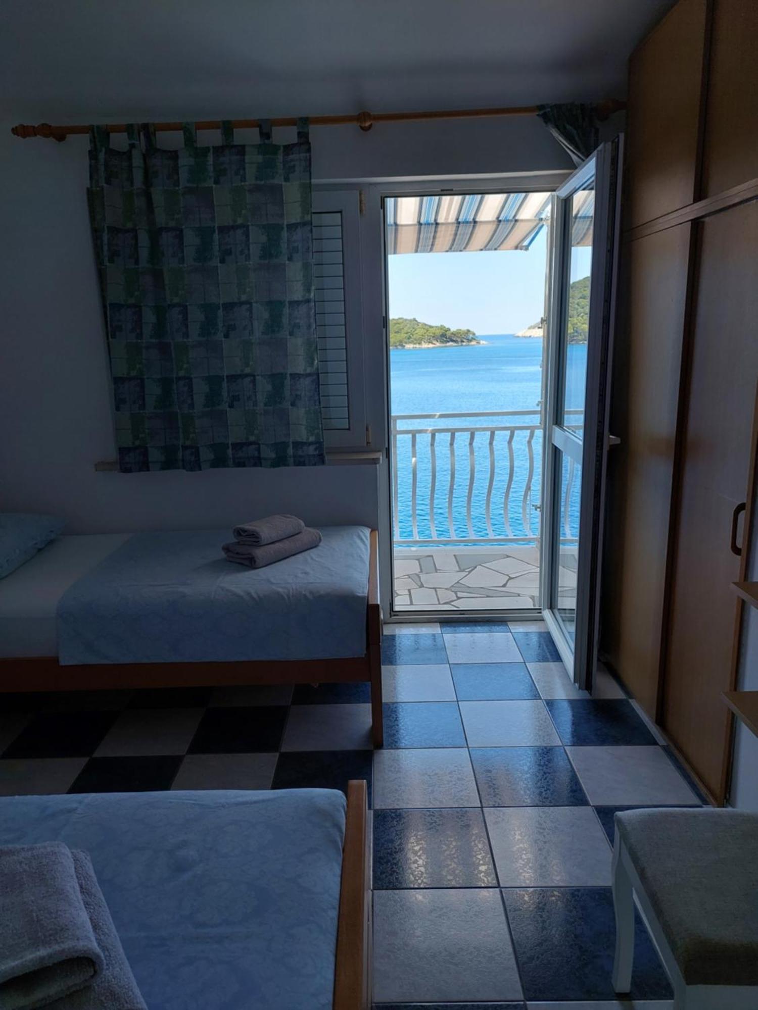 Apartments Lastovo Silic Exterior photo